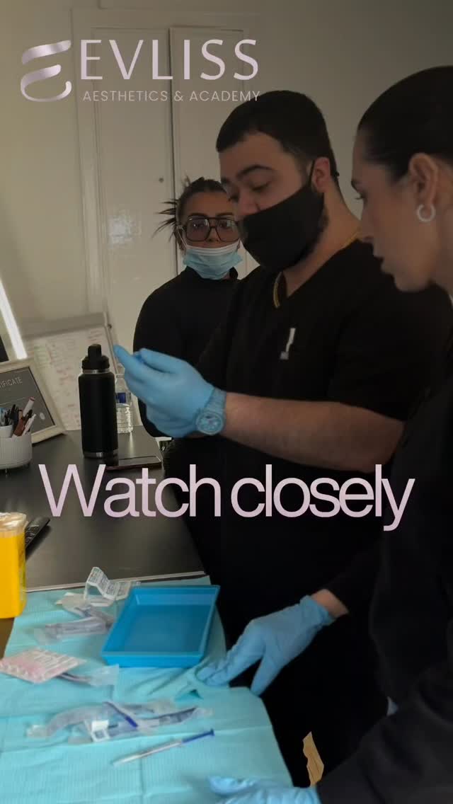 Watch closely.
Not for speed.
Not for results.
But for the control.
The small adjustments.
The focus behind every movement.
That’s where the real skill is.
What looks simple…
is never random.
📩 Message if you want to understand how this is actually learned
📲 07526 072 246
🌐 evliss-academy.co.uk
📍 London & Watford
#aestheticsacademyuk #aesthetictraininglondon #aestheticstraining #aestheticpractitioner