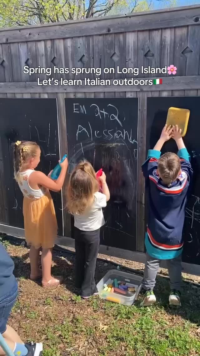 Learning doesn’t stay inside when spring hits Long Island 🌸
Our classes encourage self-directed, hands-on learning—where children explore, create, and build confidence naturally. 🇮🇹
Through music, movement, arts & crafts, and play, little ones are immersed in Italian in a way that feels fun, engaging, and meaningful 💚🤍❤️
📍 543 Lake Avenue, Saint James, NY
📞 631-686-5688
📧 info@pertuttili.com
🎓All classes taught by NYS certified teacher
🇮🇹 Italian for all ages, all levels, all year!
Register at www.pertuttili.com
Italian Preschool • Children’s Programs • Events • Adult Courses • Summer Camp