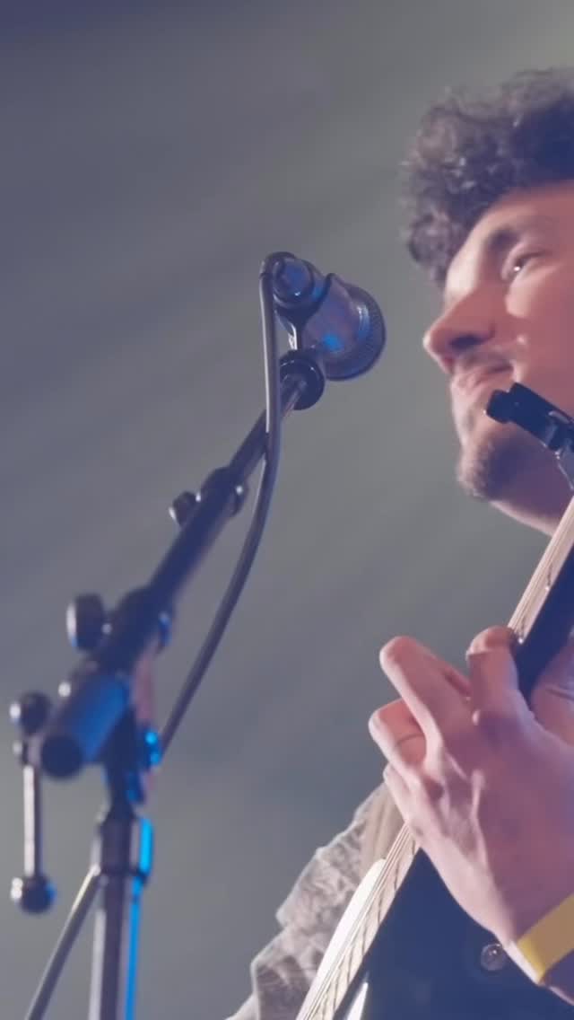 I love this song about the power of friendship against the passing of time. Thx to @peter_alexander_wieser for filming and @ymi_records for the mix. #music #musik #livemusic #folk
