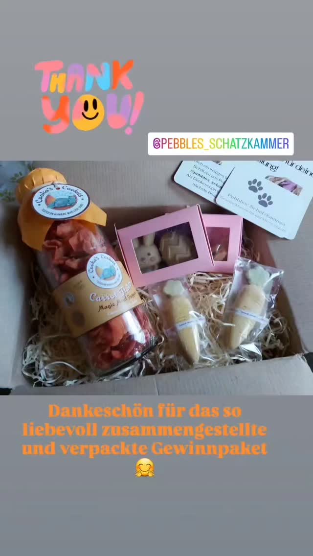 Und auch bei @lieblingspfoetchen2024 ist die Geschenkbox der "Mümmel-Wahnsinn" vom Ostergewinnspiel angekommen.🎁🐰
Vielen Dank für die herzliche Rückmeldung, wir freuen uns sehr!😊🙏
#pebblesschatzkammer #geschenkefürhunde #hundeliebe #ostergewinnspiel #hundegeschenke