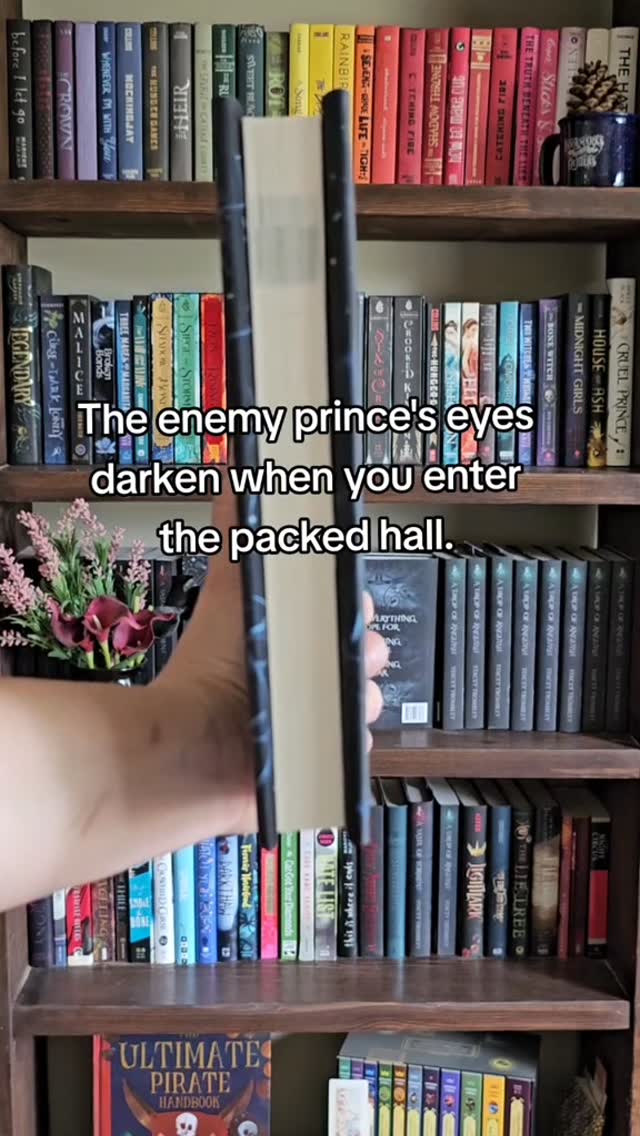 He loves to h@te her. And h@tes to love her.
This scene was fun to write. Rev's father will never stop despising her, the fae from the most dangerous and h@ted court, who unalived his son... but Rev's feeling are more complex.
(This scene comes from book 2, Curse of Thorns. Please read Trial of Thorns first!)
#fantasyromancebooks #bookishreels #bookstagram #readersunite #enemiestolovers