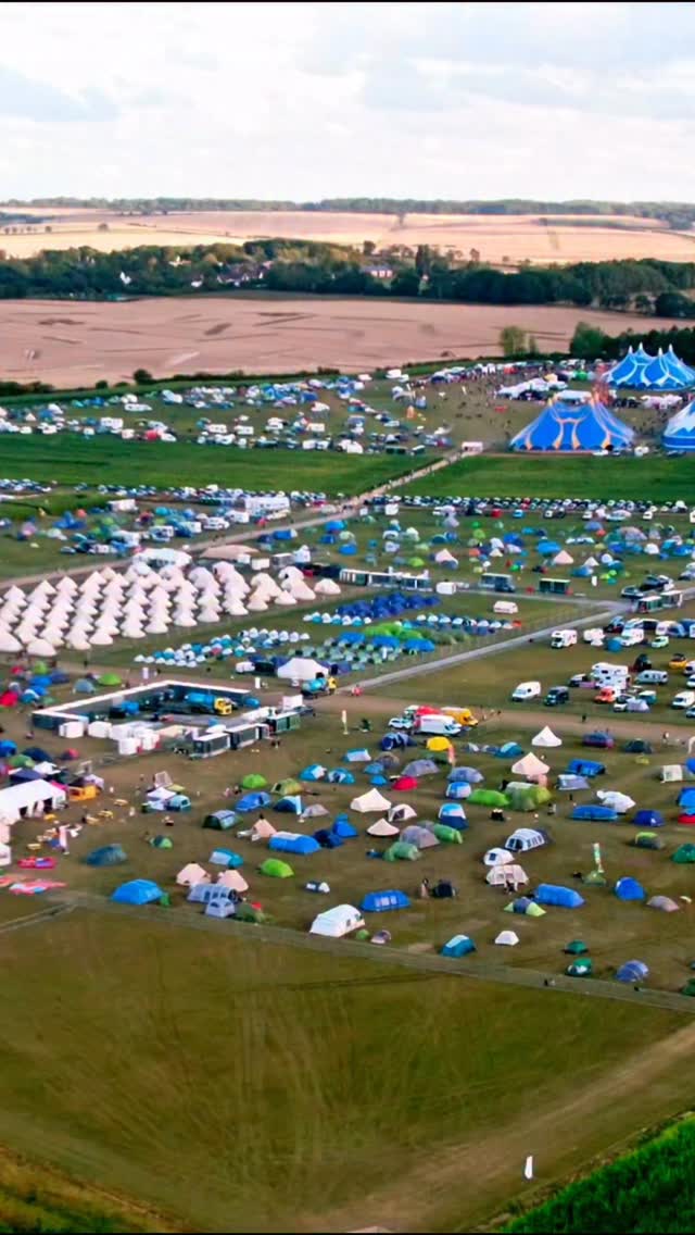 Who’s got tickets to our huge 3-night celebration party in London?! 💃🎉 Celebrating 10 years of VCO! 🥂
Tickets start from just £19.99 (+ b/f) for one night or £54.99 (+ b/f) for all 3 days!
👉 ticketpulse.co.uk/vcolondon (link in bio)