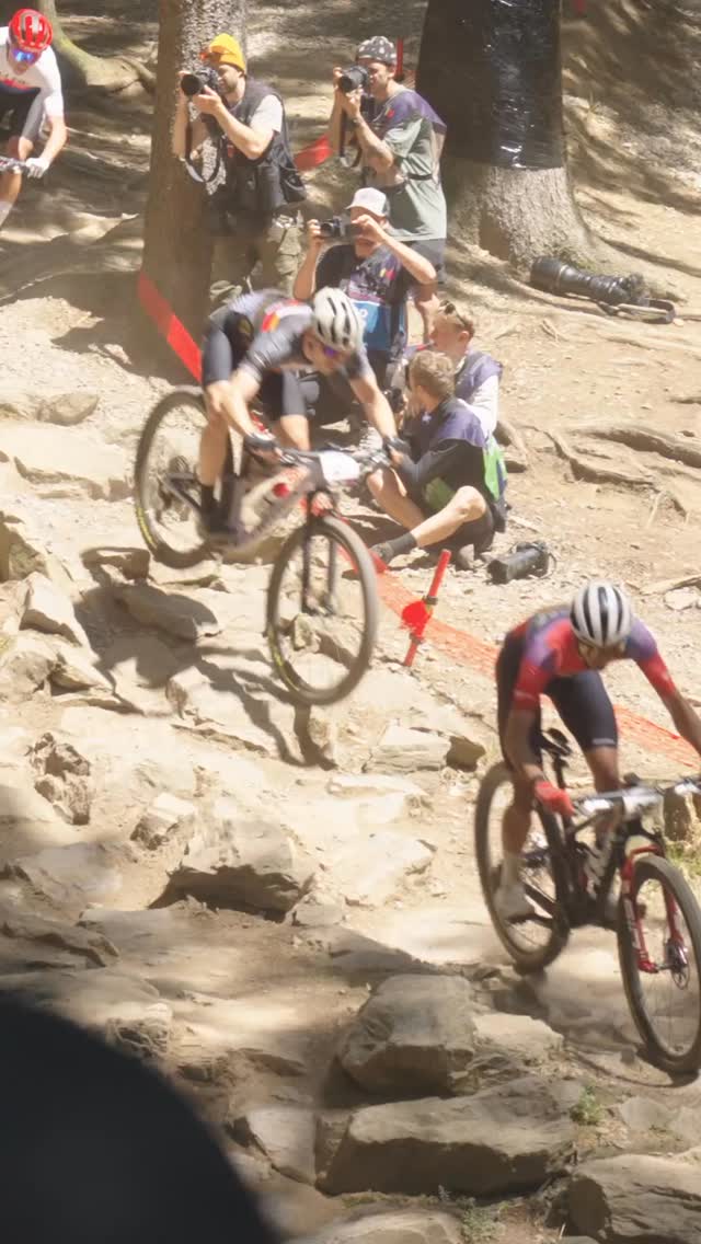 🇨🇿 Let’s go! 🇨🇿🔥
Český pohár XCO @poharmtb startuje už tenhle víkend a na startu nebude chybět ani @ondrejcink 🚵♂️
Budete u toho? 👀
👉 Pokud se zrovna nechystáte do Touškovské rokle, ty nejšťavnatější informace najdete na @czechmtbzone
#xco #mtbnmnm #czechmtb