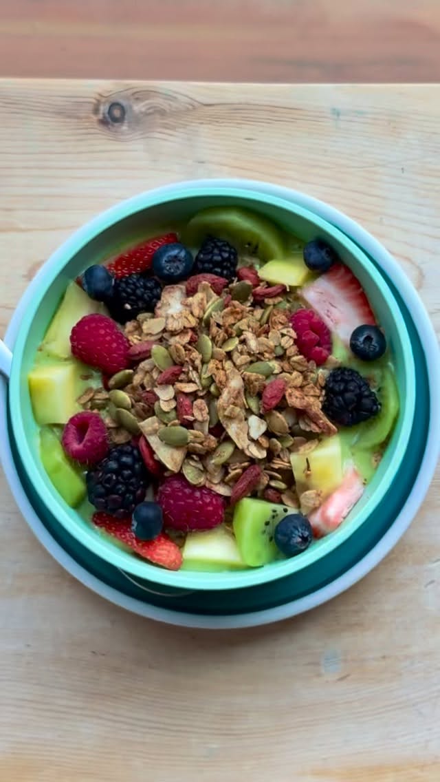 The weather is getting warmer, the fruits are getting sweeter, itโs time for you and your Bestie to come enjoy a smoothie bowl.
Tag your BFF to remind them that they owe you one ๐ โค๏ธ
Open at both locations today! 7am-4pm โญ๏ธ
๐ Smoothie Cart๐1121 SE Division St.
โ๏ธ Brick & Mortar ๐ 2832 SE Gladstone St.