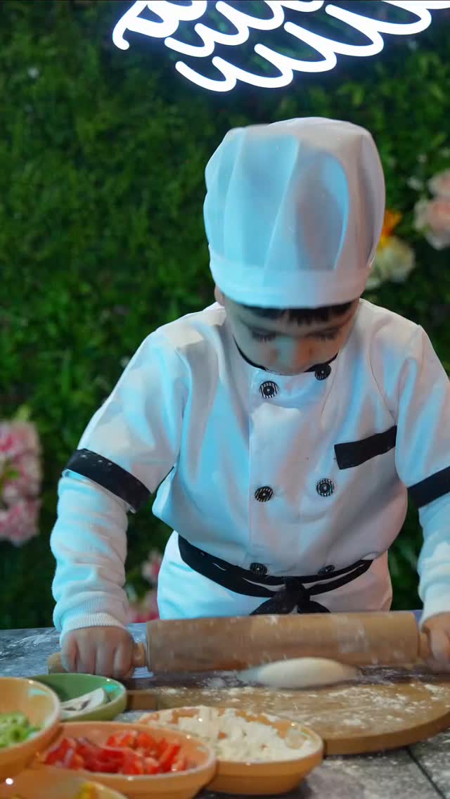 Future chef in the making… 👨🍳✨
At Tuck In, it’s not just about great food — it’s about moments your family will remember.
From little chefs having fun to parents enjoying a relaxed breakfast, Sundays here are made for everyone.
Because when the kids are happy… everyone is. ❤️
Bring your family, enjoy breakfast together, and let the little ones be part of the experience.
📍 Tuck In Restaurant Northampton