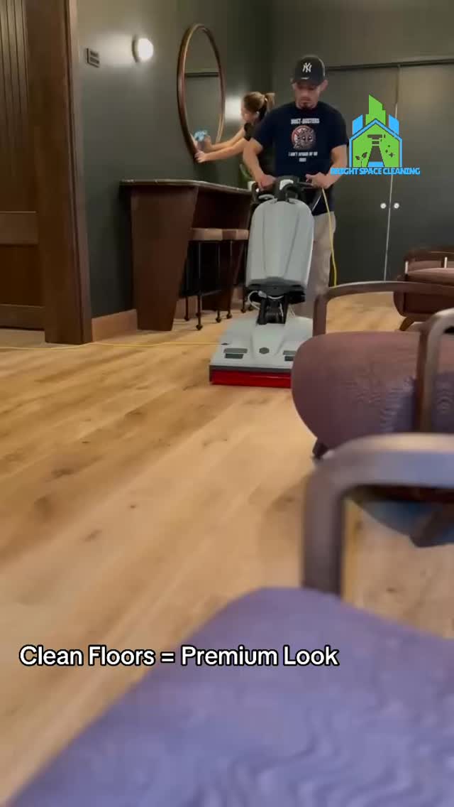 Professional hardwood and LVT floor cleaning in NYC. Keeping floors clean, protected, and looking like new.
#LVTcleaning #LuxuryVinylTile #NYCFloorCare #CommercialCleaningService #NYCBusiness