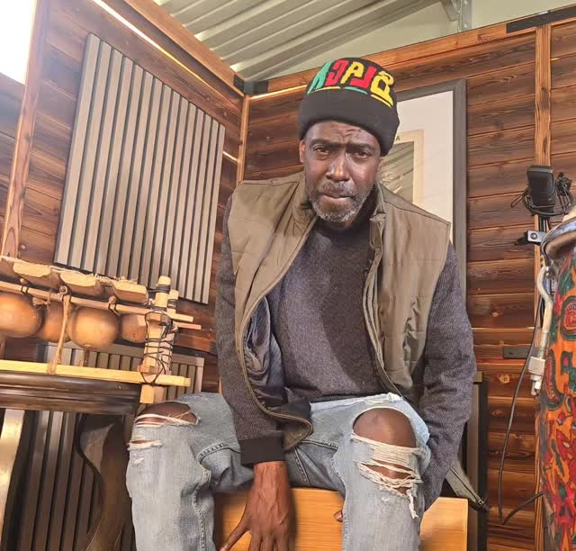 WudShedding with the marimbola and the birds...ππΏπ€ #wudshedsounds #goodgriot