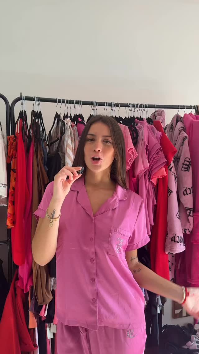 🔥 PROBANDO LOS 3 PIJAMAS LARGOS MÁS VENDIDOS 🔥
No podía no hacer este video 🤤 probé los 3 pijamas largos más vendidos de Poli Oly para ver si realmente valen la pena… ¿cuál es el mejor? 👀
No te olvides de SEGUIRNOS que se vienen más reviews reales y sin filtro 💥
#pijamas #pijamaslargos #haul #moda #reel