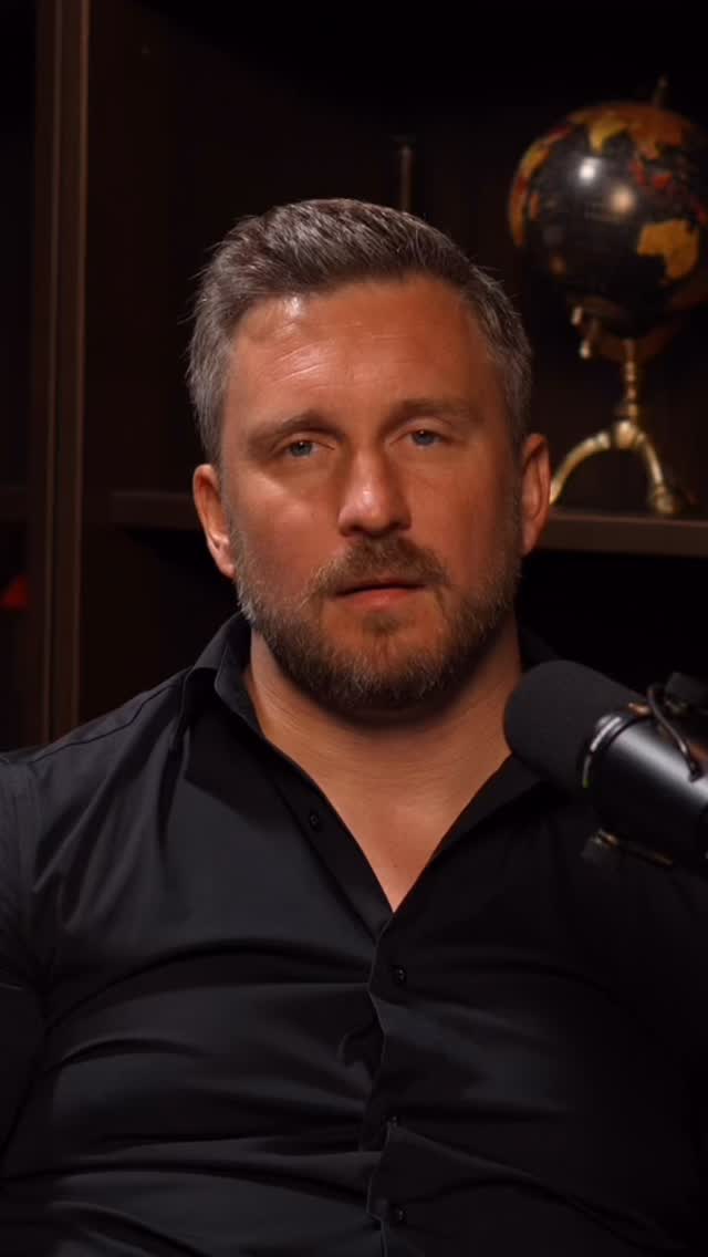 Most people use AI like a chatbot.
The smartest people use it like a colleague.
That is the difference.
If you give AI vague prompts,
you get vague answers.
If you give it context, clarity, goals, constraints, and standards,
it becomes exponentially more useful.
AI does not just need a question.
It needs direction.
What are you trying to achieve?
Who is it for?
What matters most?
What should it avoid?
What does great look like?
The more context you give,
the better the thinking becomes.
Because success with AI is not about typing faster.
It is about thinking better.
Treat it like a capable partner.
Brief it properly.
Guide it clearly.
Challenge its output.
Refine the result.
People who do this will move faster, think sharper, and create better outcomes than those who use AI lazily.
AI is not magic.
It is leverage.
And leverage only works when you know how to use it well.
Do not just chat with AI.
Collaborate with it.
That is where the real advantage begins.
#AI #Leadership #Productivity #FutureOfWork #TimCastle