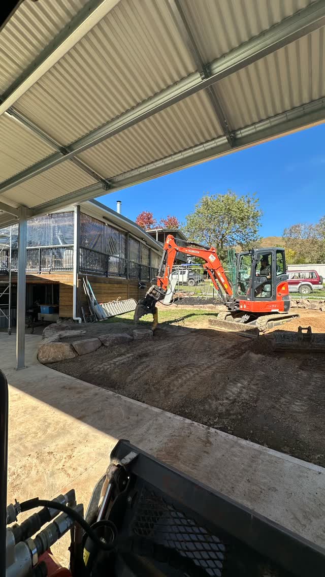 Bonnie Doon project underway ๐๐ปโ๏ธ
Transforming this space with clean rocket edging, natural rock features, and custom rock steps โ built to last and made to stand out.
Itโs all about turning unused areas into something practical, solid, and seriously good-looking. Stay tuned as this one comes together.
Thinking about upgrading your yard? Nowโs the time to make it something special.
#BonnieDoon #landscaping #RockEdging #GardenTransformation #OutdoorLiving