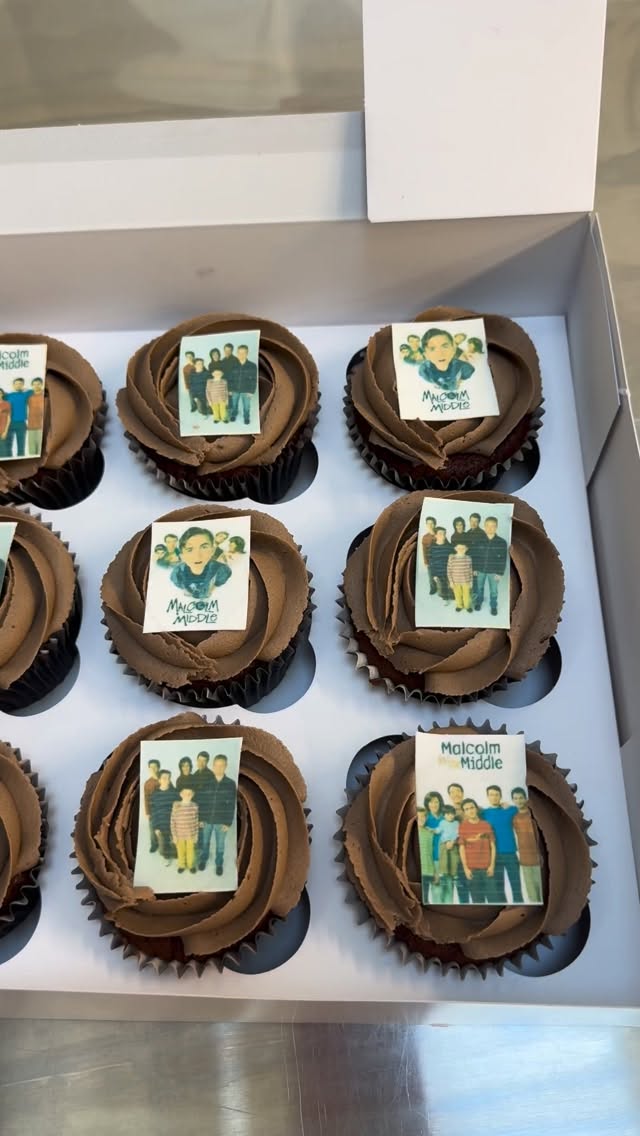 #malcolminthemiddle #cupcakes #angiescupcakes77