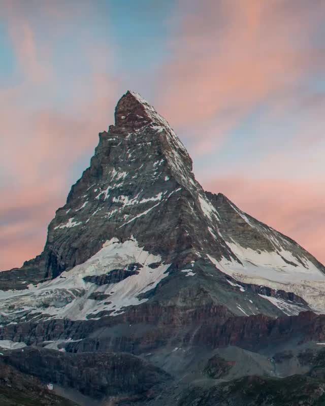 Altitude training is possible at home with the Cloud9 system from Sporting Edge.
If you dream of summiting mountains, the Cloud9 can help your body prepare for the lower oxygen concentration, reducing the chances of Acute Mountain Sickness and making the whole experience more enjoyable.
Get in touch or visit our website to find out more about the Cloud9 system.
#altitudetraining #mountaintrek #everest #cloud9system #acclimatisation
