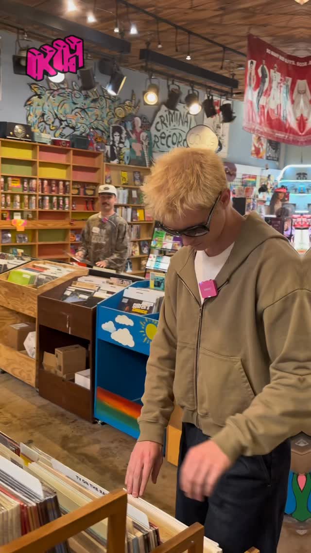 @kapoorhouse correspondent Nancy (@gucc1.errez) went record shopping with @superstarlovesyou at @criminalrecords to learn more about the music that’s inspiring the duo!
#recordstoreday