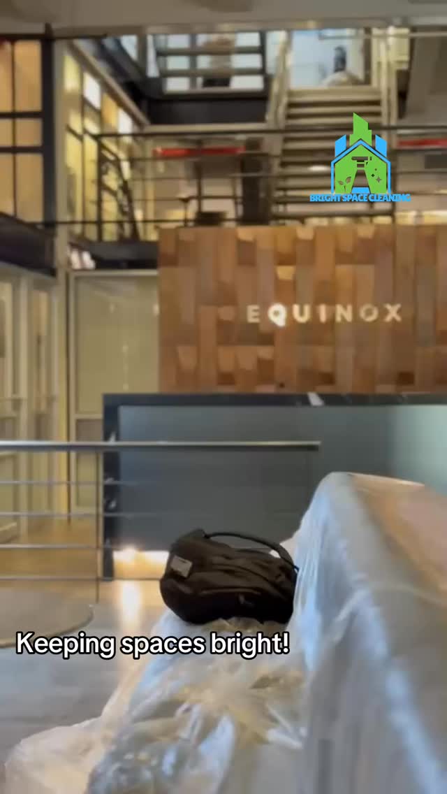 From fitness floors to juice bars, we make sure every detail is handled the right way.
#JanitorialServices #NYCCleaners #CommercialCleaningNYC #EquinoxLife #EarthbarClean