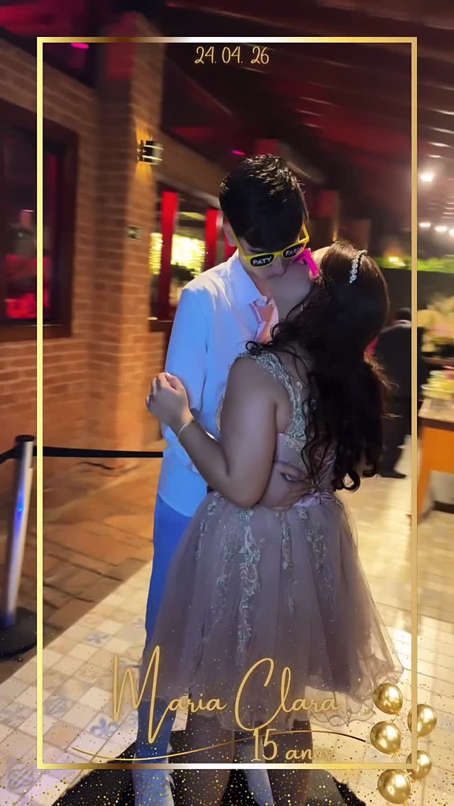 Plataforma de vídeo 360° a sensação dos eventos.
Maria Clara 15 anos 🩷
#eventos #ograndedia #cerimonial #plataforma360 #photos_solaz