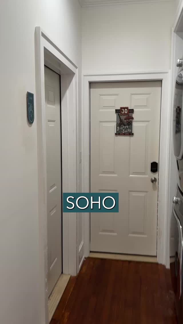 From the first step inside, Soho feels effortlessly cool and comfortably refined. Your downtown Wilmington stay starts here. #WilmingtonStay #TravelPlanning #BoutiqueLuxury