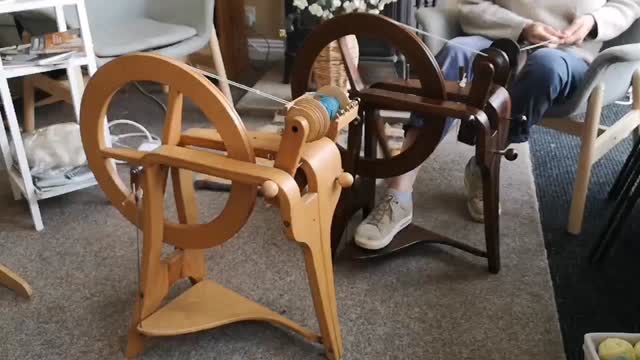 One of our regular cake +makers has found a Herring spinning wheel after several months of searching. It needed some TLC but it wasn't long before she was spinning on it. Apparently it hadn't been used for many years so it was lovely to see it do what it was designed to do.
#simpleliving #simplicity #spinnersofinstagram #spinningwheel