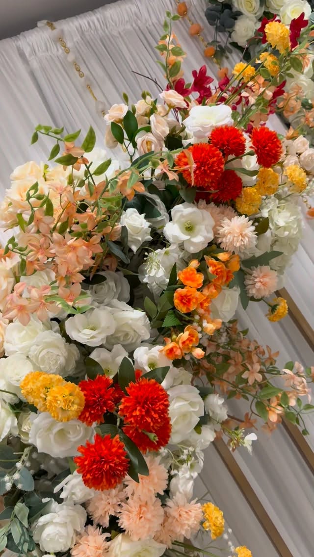 Viveeka’s Bridal Room
.
.
Decor & Styling- @evenwoodpartydecor