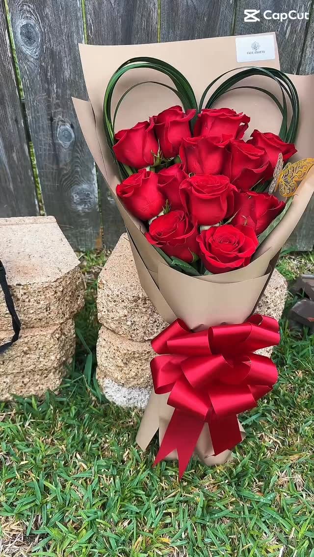 Every rose says what words can’t… ❤️�Make her feel it with Florie Bouquets.
Limited availability this weekend — we’re still taking orders 🌹�Don’t wait until it’s too late.
📍 Richmond, TX • Houston area�🚗 Delivery & pickup available�📲 Order now before we sell out
�#FlorieBouquets #HoustonFlowers #LuxuryBouquets #RoseBouquet #SendFlowers