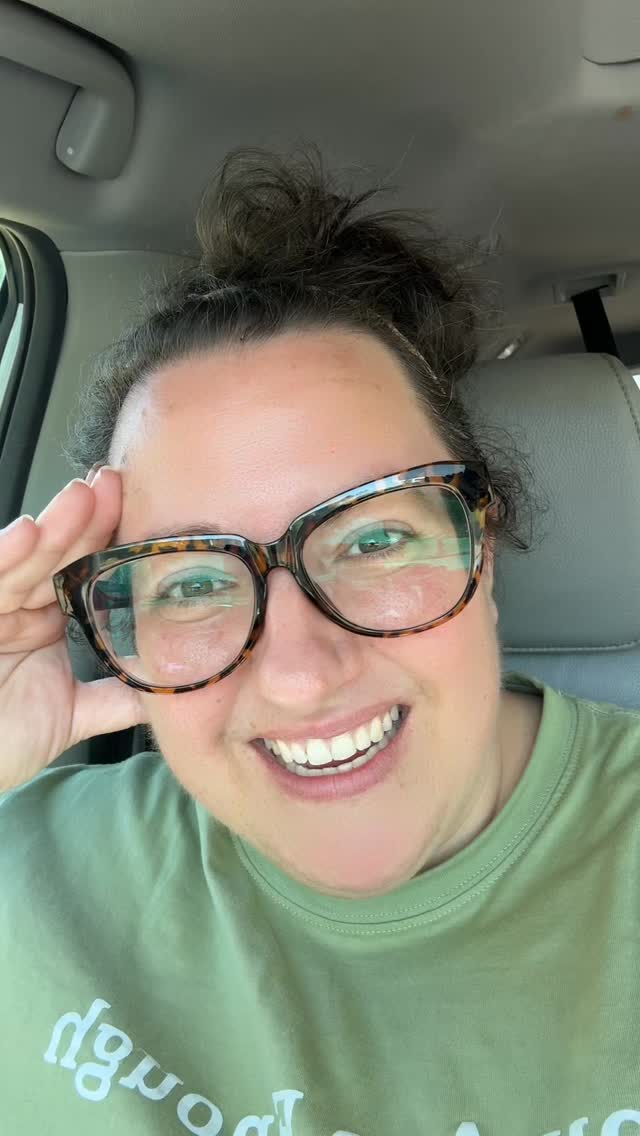 Most people don’t avoid life coaching because it doesn’t work…they avoid it because they misunderstand it.
It’s not fake positivity.
It’s not only for people in crisis.
And it’s definitely not someone telling you how to live your life.
It’s about getting honest, getting clear, and finally getting unstuck in the places you keep looping.
If you’ve been doing “all the right things” but still feel stuck…this might be the missing piece.
#lifecoach #mentalhealthtools #mentalhealthcoach #selfgrowth #awarenesswork