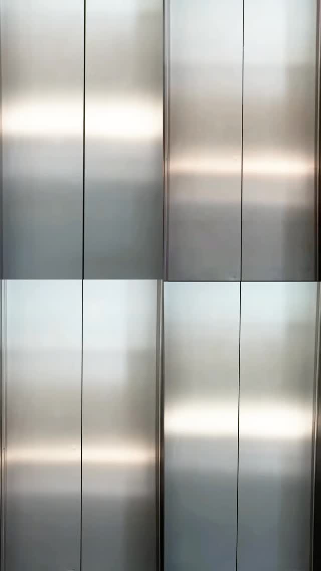 גלינג🔔
בוגבו דרגונפליי משתנה עם היום והקצב שלך.✔ היחידה שמתקפלת ביד 1 בשנייה 1 עם העריסה
✔ קומפקטית עם עמידה עצמאית ונשיאה נוחה על הכתף
✔ גלגלים אורבניים לנסיעה חלקה
✔ עשויה מחומרי פרימיום ברי קיימא לשימוש ארוך טווח
✔ 4 שנות אחריות ברכישה ממשווק מורשה, בכפוף לרישום באתר בוגבו