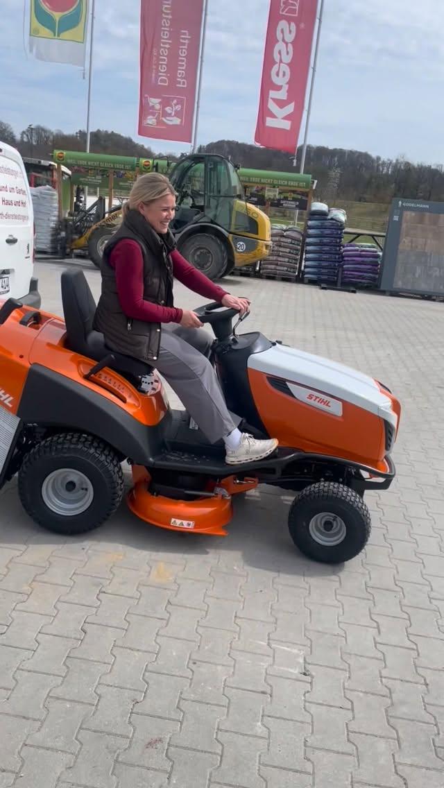 Neue STIHL Aufsitzmäher: Damit kann sogar die Marion fahren 🤣👏🏻💚
Bei uns im Shop oder vor Ort erhältlich!
#stihl #aufsitzmäher