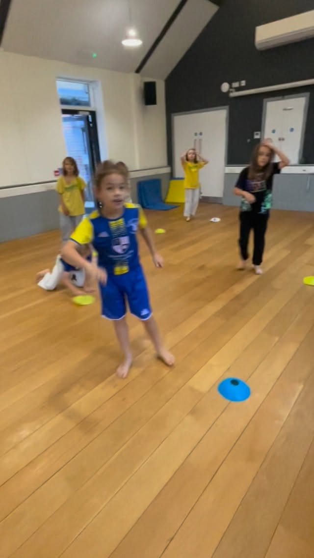 Capoeira Kids ☀️
Wednesday Class!
New SUMMER term
Shaftesbury hall
From 3:45pm
First class: 15th Of April
DM For Info
@CapoeiranativosLondon
#capoeira #northlondon #boundsgreen #woodgreen #muswellhill