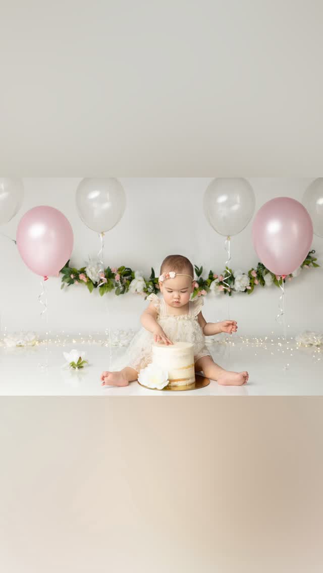 Main cake smash session rule? Make it messy! 🧁
#calgarybabyphotographer #calgarycakesmashphotographer #yyccakesmashphotographer #yycbabyphotographer #calgarycakesmashphotography
Baby’s first birthday photoshoot
Picstoria Photography
Calgary, AB