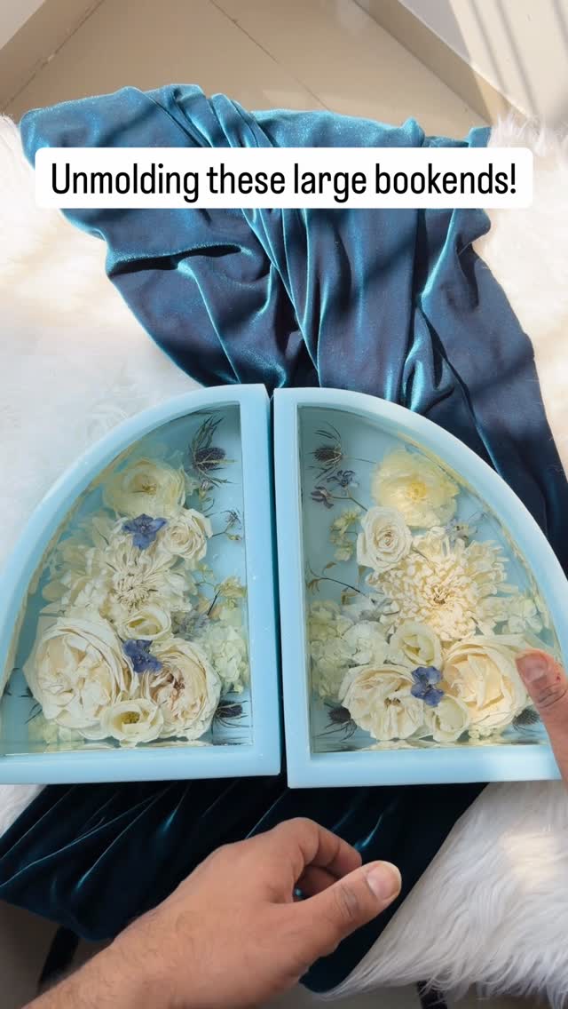 Unmold these bookends with me!
Florist: @flowersbysuehill
Mold: @aajmolds
Resin: @superclearepoxy liquid glass. Use the link in linktree bio and code ‘Pranal5’ for additional discount. The coupon can be stacked on current discounts they are running.
.
.
.
.
.
#bouquetpreservation #flowerpreservation #flowers #resin #art k