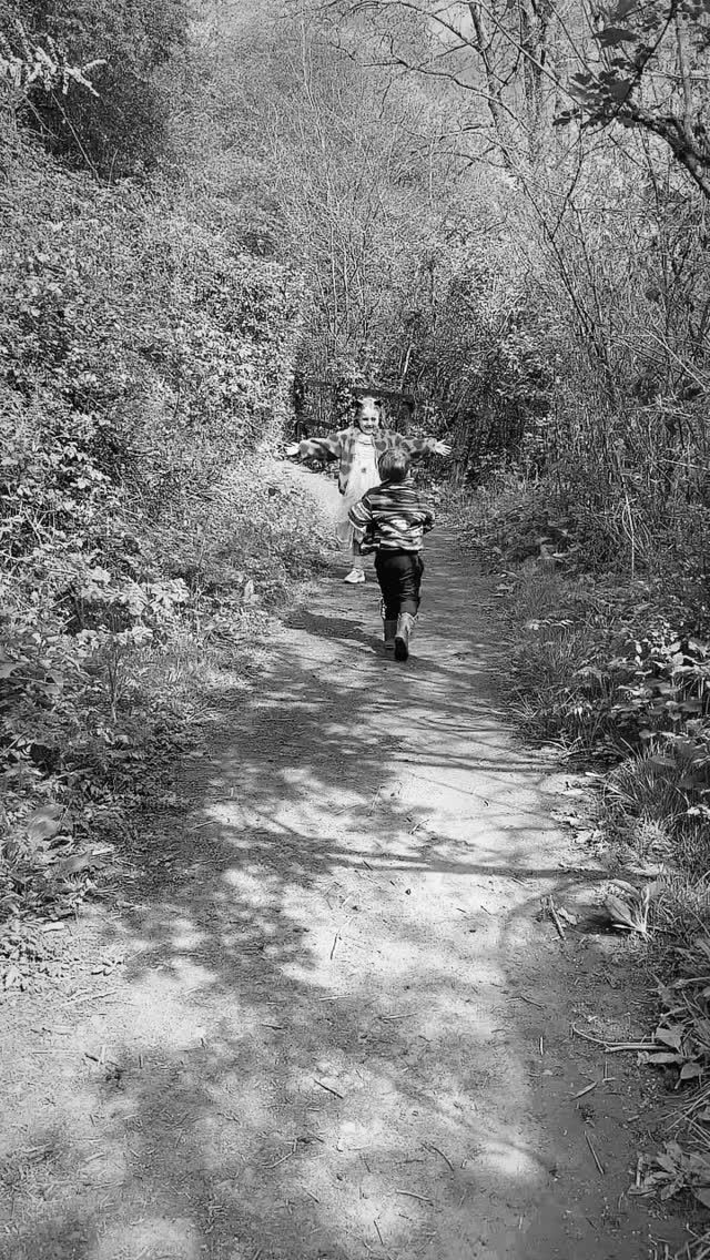 Sometimes a big sister's hug, and running in the sunshine is all you need 🌸