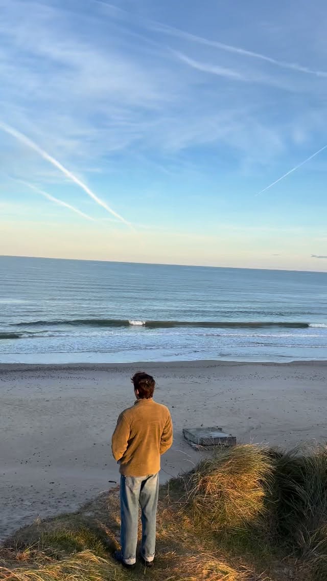 Vibes all around us! 🏄🙏