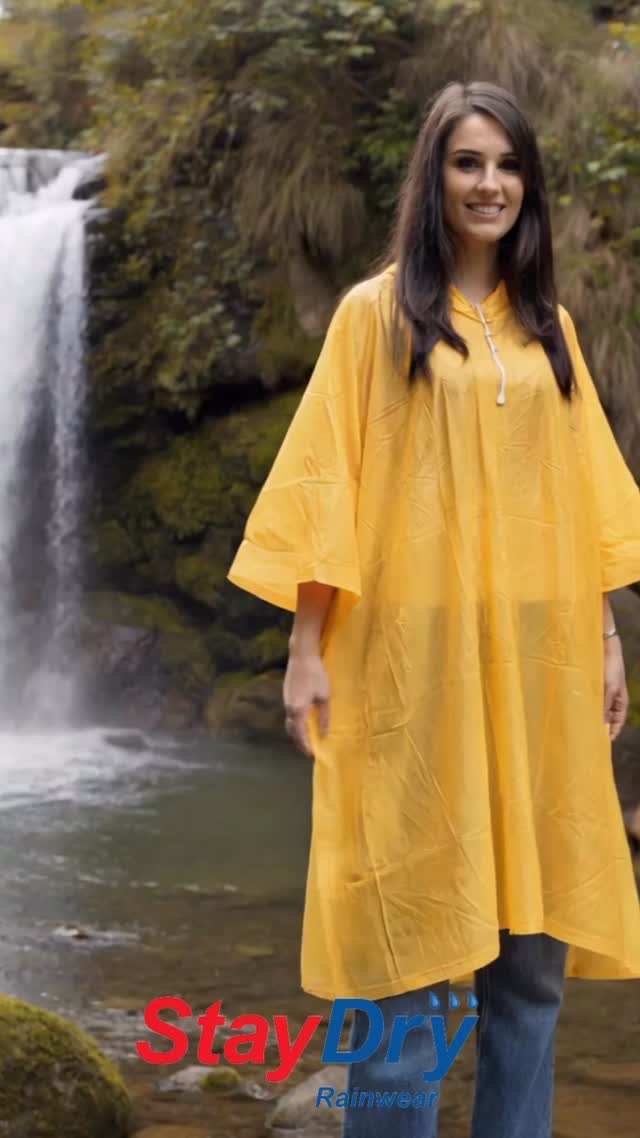 10 Colours Available In The deluxe PVC waterproof Rain Poncho. Link in bio to get your now