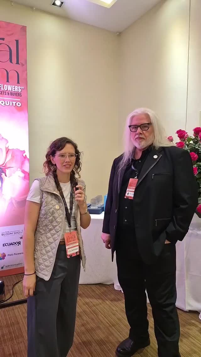 A short interview to @schafferdesigns before his presentation at the FLORAL FORUM.