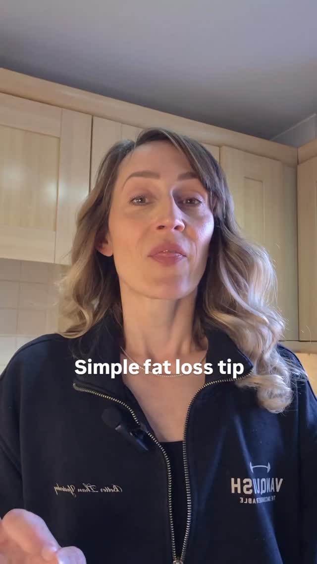 Fat loss isn't about starving yourself into oblivion.
It's about making simple, sustainable changes.
Follow @hannahjoyfitness cos I drop tips like this DAILY
#girlswholift #fatlosstips #diets #nutrition #over40fitness