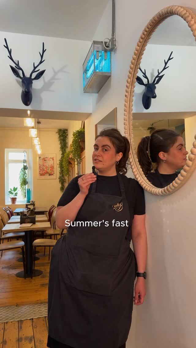 Did you know we have a beautiful secret garden? 🍃☀️ You can now enjoy your meal while soaking up the sunshine!
Furry friends are welcome too 🐶
#hitchineats #chillibhitchin #chillibs #secretgardenhitchin #visithitchin