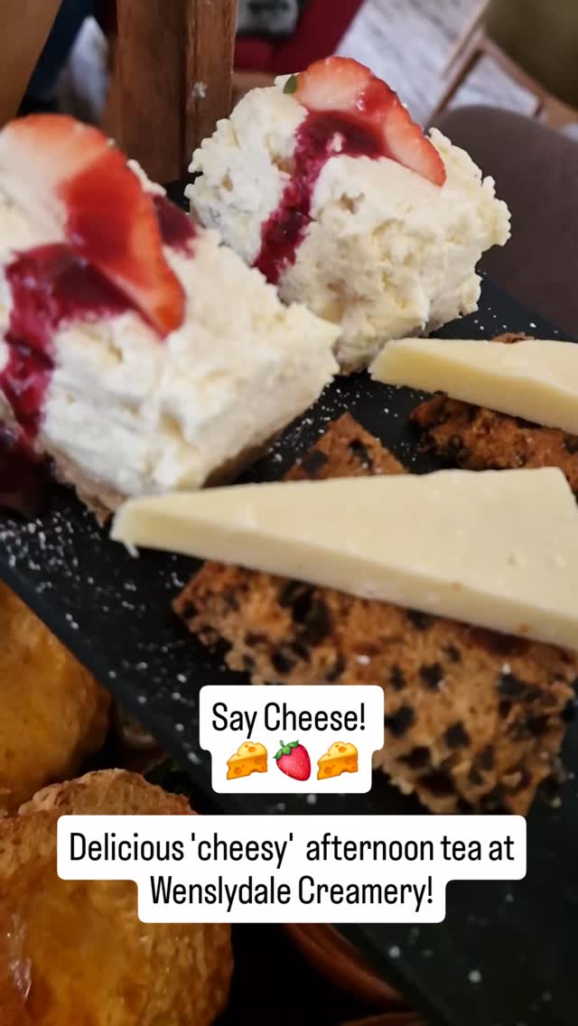 Did someone say cheese? Such an easy way to make us smile! 🧀🧀🧀😋
Delicious cheesy afternoon tea at #wensleydalecreamery with lots of #wensleydalecheese - what could be better! Just a 40 minute trip from The Green Cumbria - and the drive is worth doing on its own taking you past Pendragon Castle and along the Settle-Carlisle route before you reach Wensleydale - one of our favourites.
#ukstaycation #YorkshireDalesFood #YorkshireDalesStay