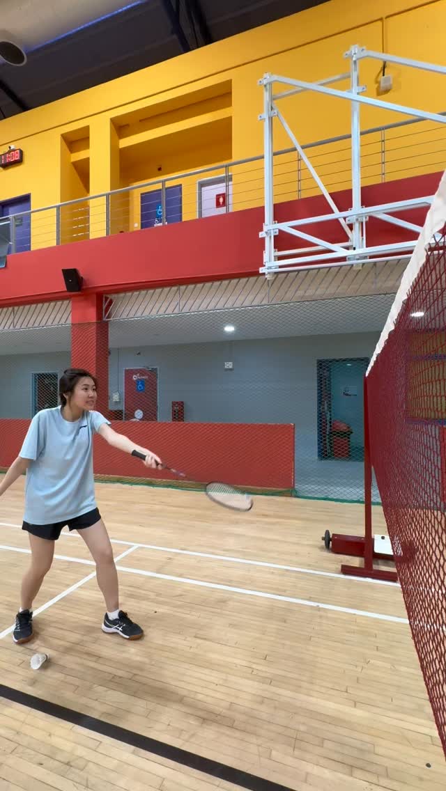 Here’s what to look out for your net shots!
In this video, we covered common mistakes when people execute the net shot, and how to improve them.
#singaporebadminton #badmintonplayer #sgbadminton #badmintonskills #badmintontips