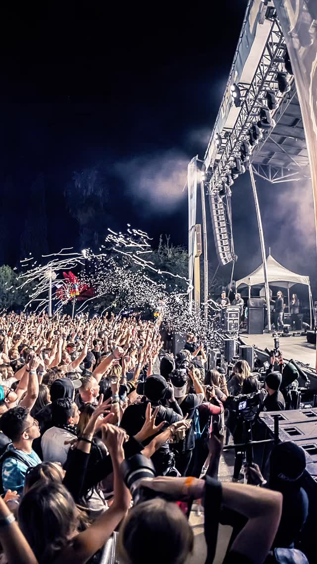 @duskmusicfestival @biggigantic @dillonfrancis @phantogram @coldwarkids @jaiwolfx @superduperkyle @atrak @annalunoe