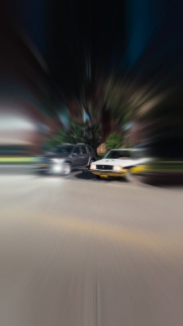 Noche 🌙, lente 📸 y que brillen 🤩 los diamantes 🔶
Ejemplares excepcionales del @clubclasicosrenaultcolombia
#renault