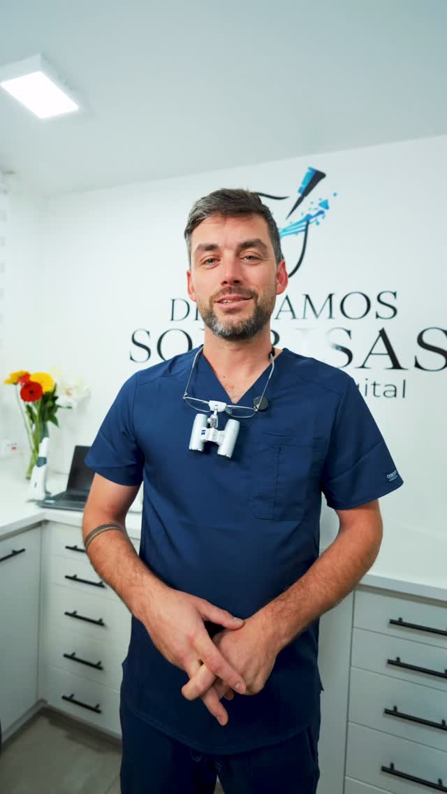 Tu diente reconstruido en el tiempo que te demoras en leer este post.
Así de rápido trabajamos en Clínica Ramis.
Tecnología de vanguardia mundial. Sin moldes molestos. Sin esperar semanas por tu corona o incrustación.
✅ Escáner intraoral en segundos
✅ Fresado de alta precisión en minutos
✅ Resultado el mismo día
Porque tu tiempo importa tanto como tu sonrisa.
📍 Agenda en Clínica Ramis Valdivia 👇