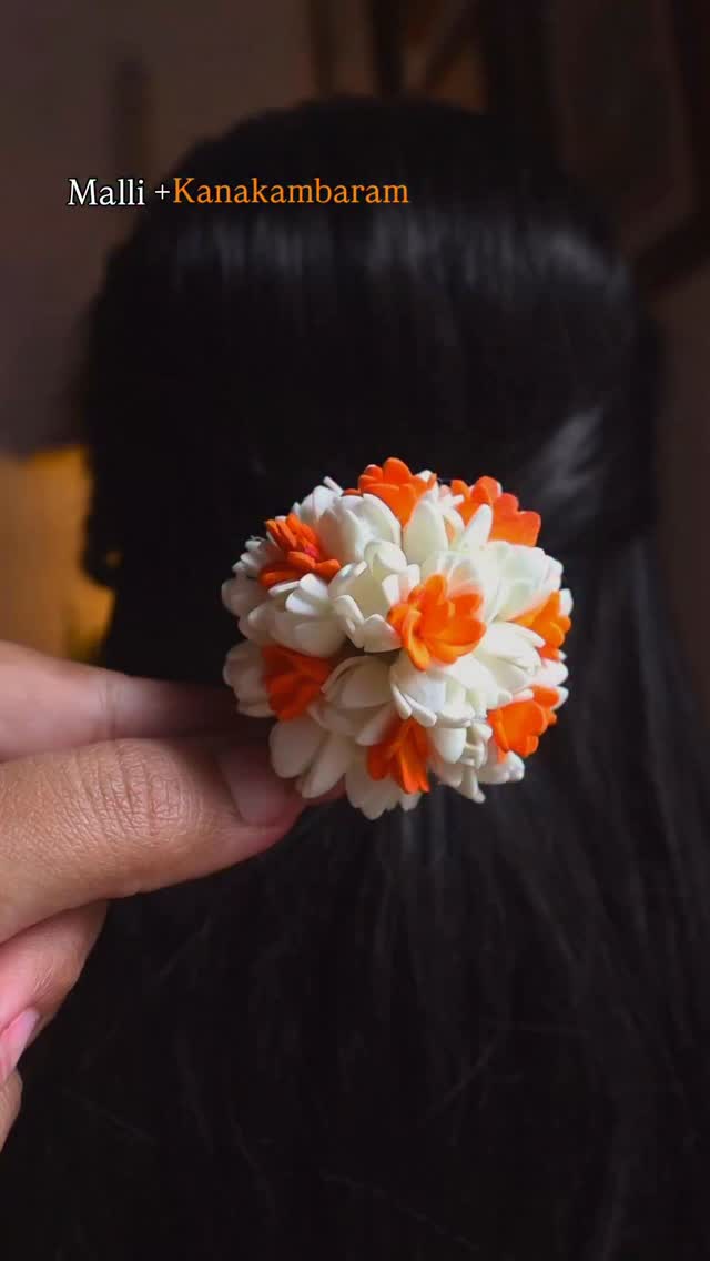 Budget Floral Clips with vibrant Kanakambaram 🧡
- Perfect for everyday Wear
Waterproof. Handmade. Easy to wear. Reusable
Check Link On Bio To Place Order / Whatsapp 8903031158
#trending #flower #hairaccesories #artificalflower #reelsinstagram