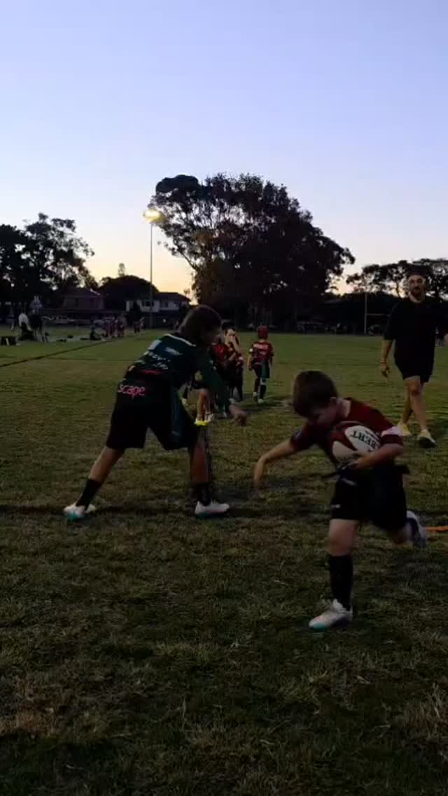 Wednesday Missiles Training β₯οΈπ€
Lots of fun, lots of running, lots of practise, lots of friends, lots of tags/tackles, lots of safery rules learnt.
Thank you to all the coaches, assistantn oaches and volunteers, families and players for makingnthis season so special π
See you all on the field this weekend!
@randwickrugbyjuniors #minisrugby #rugbyfriends #practisemakesperfect