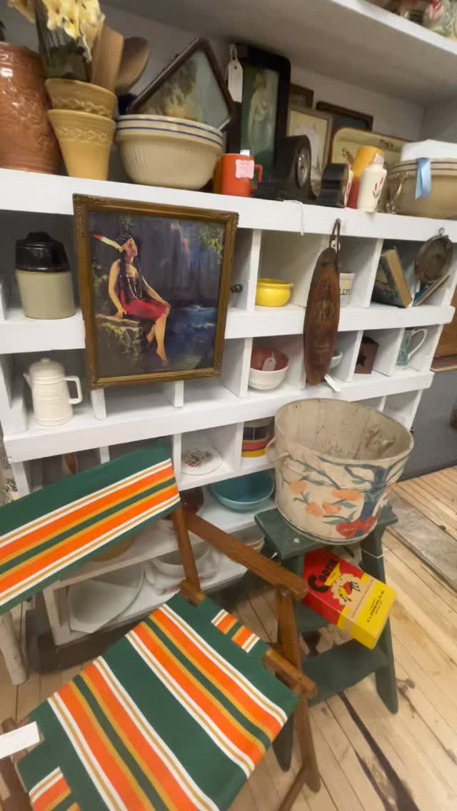 Our Monthly Vintage Market is bursting with new arrivals! Vintage cool metal chairs. Decor for your front door. Spring refresh for your closet and your house. We're only open once a month, so don't miss out. We spend all month curating the best finds, and now it's your turn to explore. The shop will be refreshed each month for a fun new feel. Invite a friend and make a day of it in Red Wing. We open our doors: Thursday thru Saturday April 16-18 10-5
#springdecoration #redwingmn #prelovedclothing #daytrip #stylinginspo