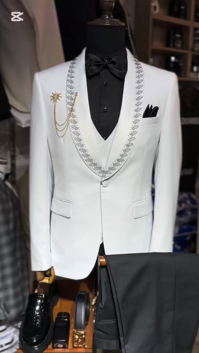 Check out this outfit only at our shop…..
* Suit - R1650
* Shirt - R350
*Brooch-150
* Bow tie - R150
* Belt - R250
* Cologne - R500
* Shoes - R750
* Total - 3800
www.mandmformalclothing.com…. Update your wardrobe only at M&M Formal Clothing
#mandmformalclothing #creatorsearchinsight #southafrica #steezybwoi #matric2026