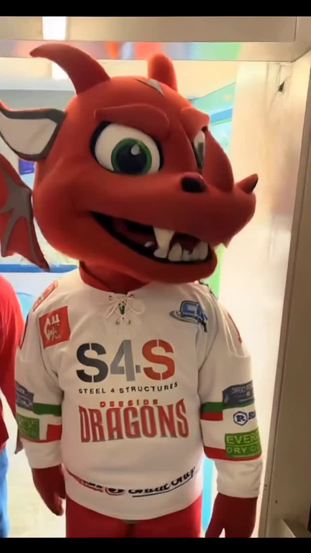 Man … Flame can dance ! #effingterrible #hockeyisfamily #bemoredragon