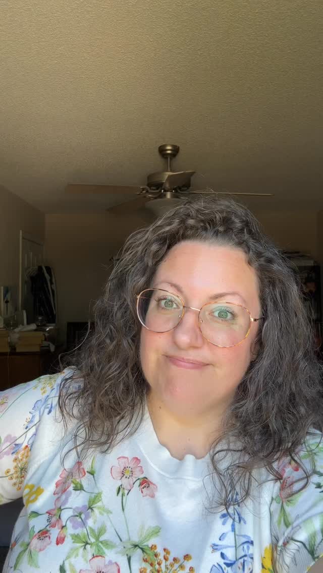 You are not a machine that earns love through output.
Some days you create. Some days you collapse.
Both are still you. Still worthy. Still enough.
Let the world wait while you breathe.
💛 Save this for the days you feel guilty for resting.
#selfworth #selfcareformoms #youareenough #mentalhealth #mentalhealthcoach