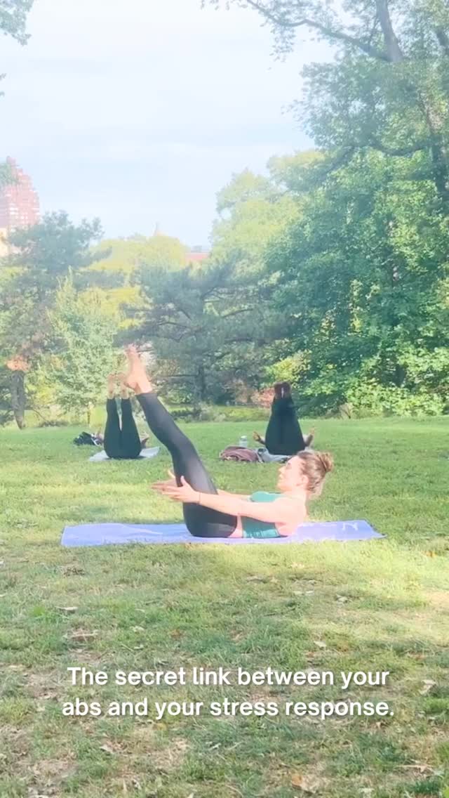 This Mental Health Month, we’re looking into the neuroscience of the Brain-to-Core connection.
Research by Dr. Peter Strick has changed how we view core strength. It turns out, the motor areas of our brain that control our core are neurologically hardwired to the adrenal medulla—the command center for our “fight or flight” stress response. When we engage in the classical Contrology series—especially in a nature-integrated setting like Cherry Hill—we aren’t just building muscle. We are sending a direct signal to our brain to down-regulate stress hormones, protect our metabolic health, and find mental balance.
#MentalHealthMonth #CentralParkPilates #Neuroscience #NaturePrescription #upperwestside