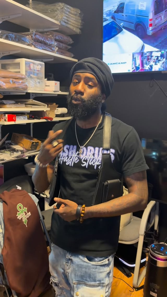 Welcome to Askarii 🎙️
More than a brand — we also offer clothing production.
Located in Wilmington, NC
📍 2841 Carolina Beach Rd
Tap in to bring your ideas to life. #culture #streetwear #wilmingtonnc #entrepreneurship