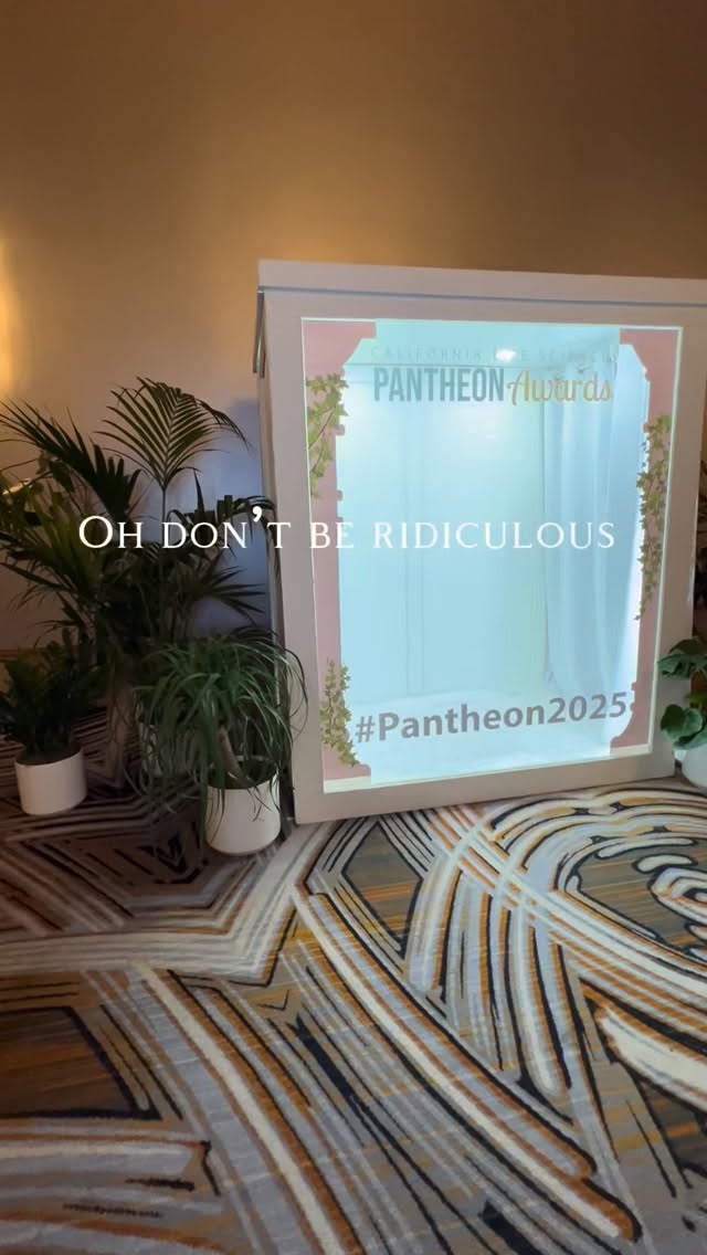 We’d love to make you look FABULOUS at your next event 🤩 DM for pricing on your own custom magazine cover 🫵