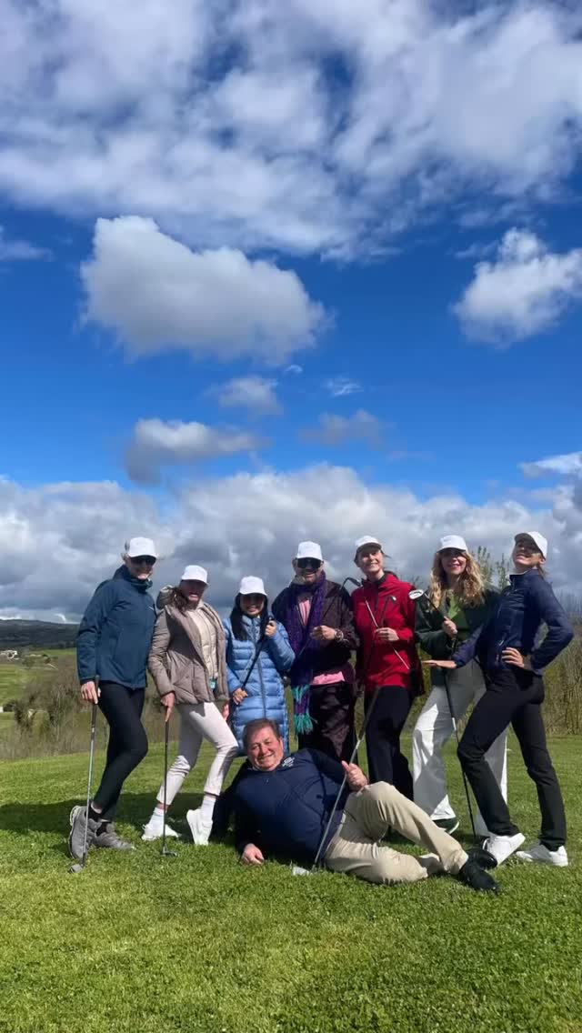 GOLF INITIATION by @physiogolfmarbella in @termedisaturnia with „The Less is More Golf Method“ … we organise Basic golf Trips for you & your Crew :))) Write us in PM #golf #golfaddict #golfing #golfcourse #golfers